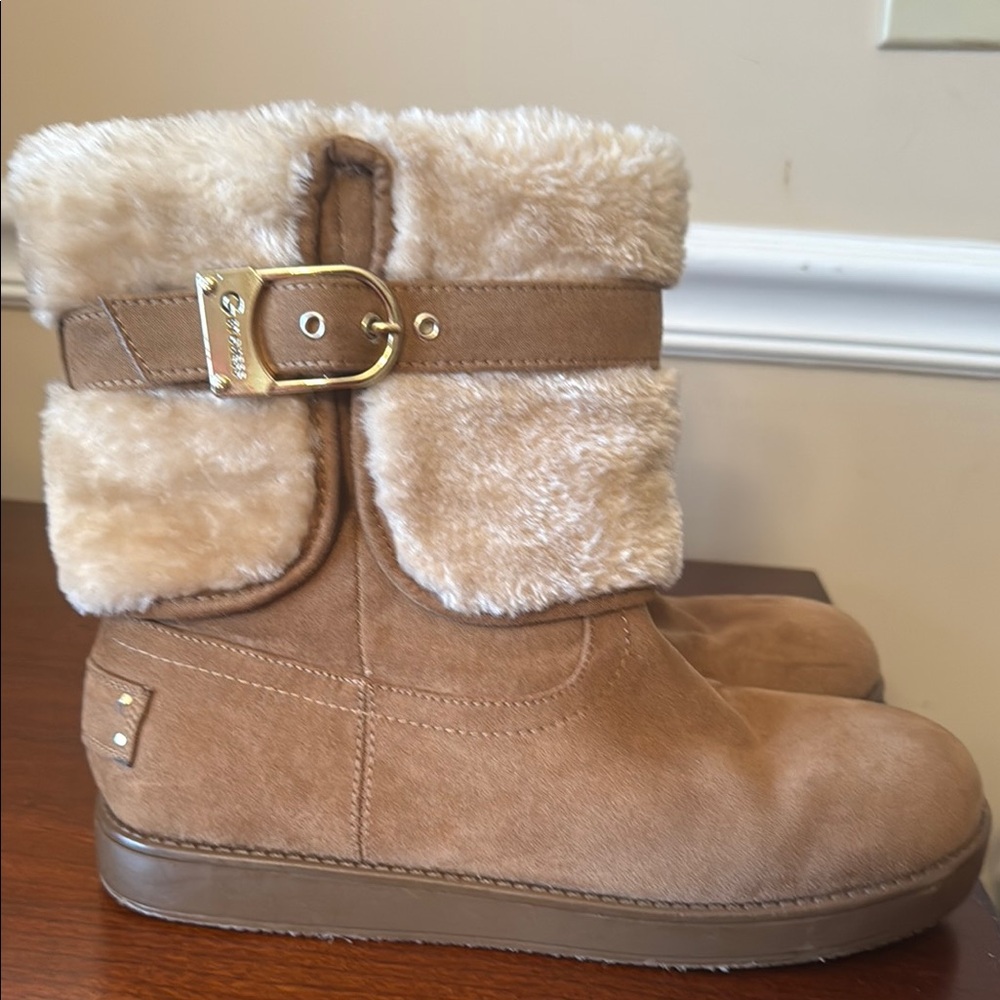 Guess Tan Ankle Boots with Fur Trim size 8